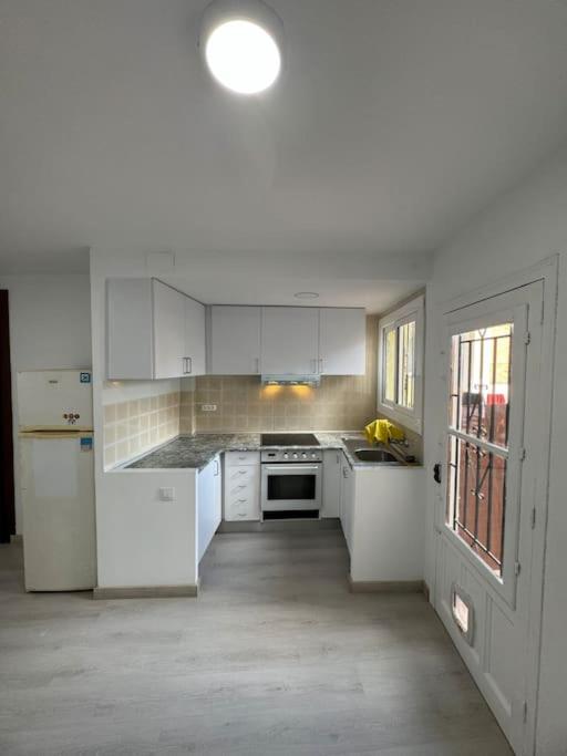 Apartment Renovado Con Patio *